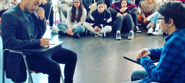 TEATRO FORO sobre depresión y ansiedad juvenil TEATRO FORO sobre depresión y ansiedad juvenil